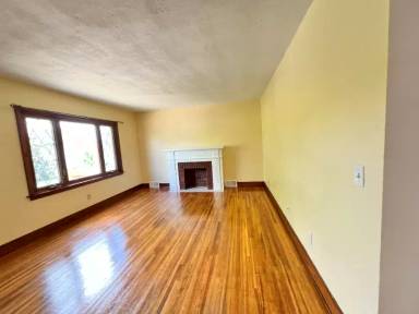 Main picture of 410 Washington Ave