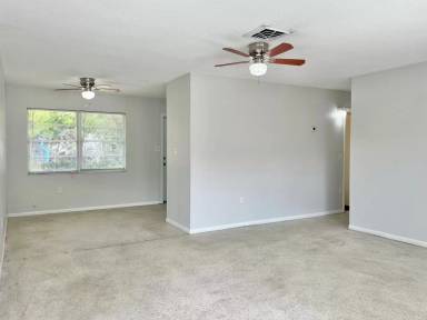 Main picture of 209 31st Ave E