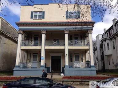 Main picture of 3415 Race St