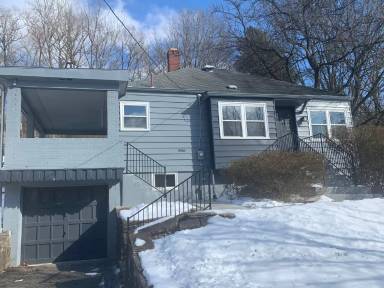 Main picture of 806 Beulah Rd
