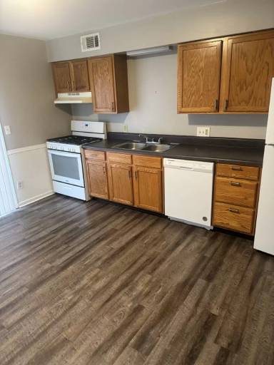 Main picture of 4131 Oak Park Dr SE