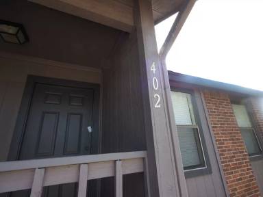 Main picture of 402 Rawhide Loop