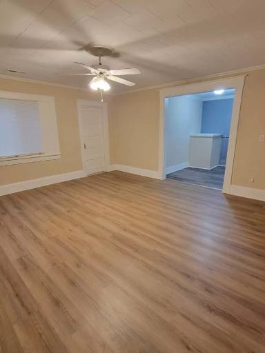 Main picture of 703 7th St
