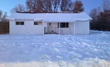 Main picture of 352 W 1st N