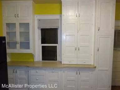 Main picture of 827 N Chestnut Ave