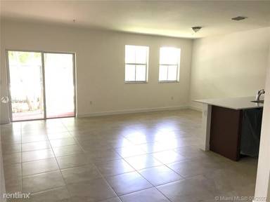 Main picture of 210 NW 109th Ave