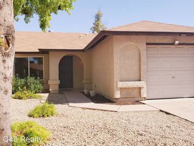 Main picture of 2926 E Isabella Ave