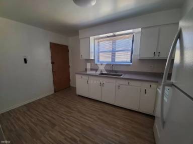 Main picture of 9016 Lamon Ave