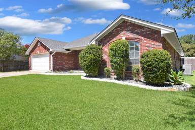 Main picture of 112 Tiger Cir