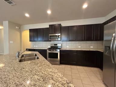 Main picture of 2511 Barbwire Way