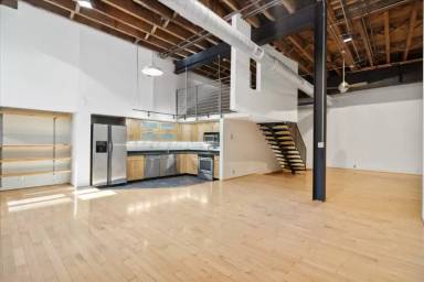 Main picture of 1215 Wood St