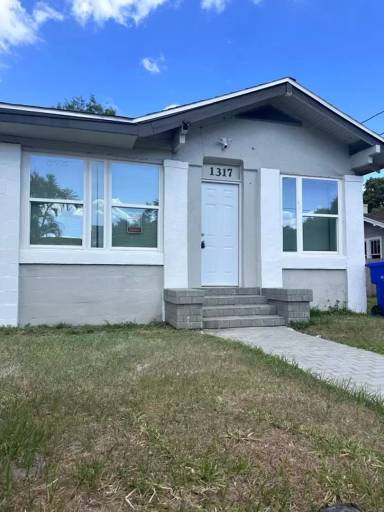 Main picture of 1317 Royal St