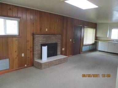 Main picture of 30 1/2 Monroe St