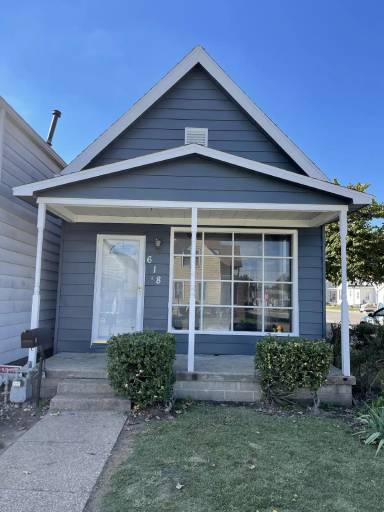 Main picture of 618 Hess Ave
