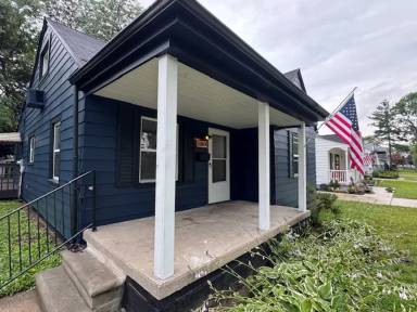 Main picture of 21804 Lange St