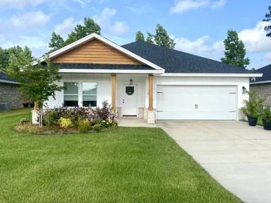 Main picture of 2606 Outlaws Way