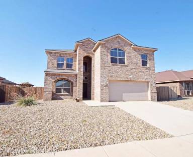 Main picture of 3919 Roma St