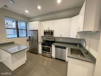 Main picture of 2153 W Division St