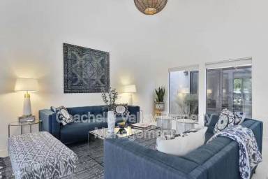 Main picture of 158 Wimbledon Ct