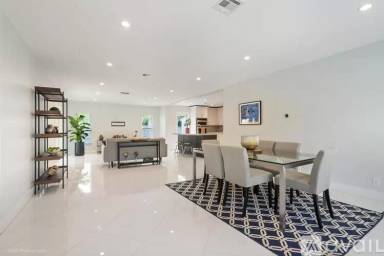 Main picture of 1732 Coral Gardens Dr