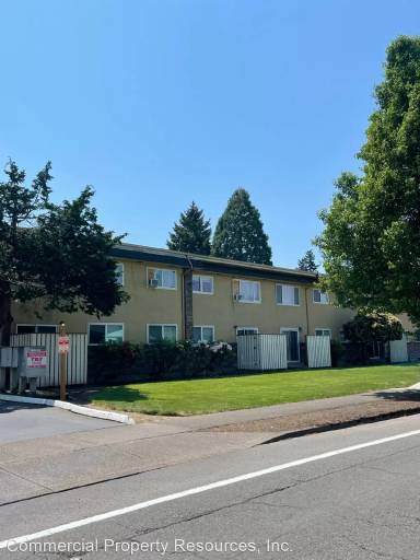 Main picture of The Pines Apartments