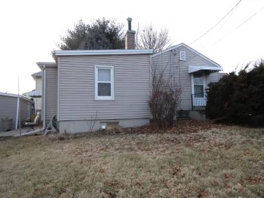 Main picture of 2012 Clarke Dr