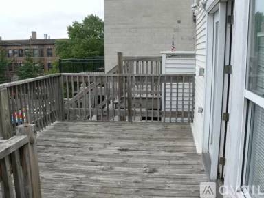 Main picture of 1133 W Patterson Ave