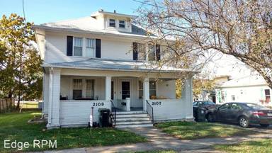Main picture of 2107 Olive St