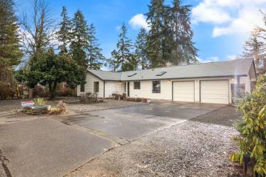 Main picture of 6025 Boulevard Loop SE