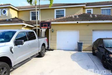 Main picture of 12138 SW 4th St