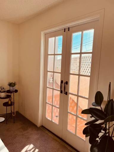 Main picture of 415 S Verdugo Dr