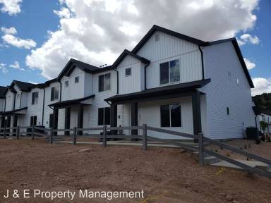 Main picture of 508 S May Dr