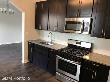 Main picture of 3023 W Cortland St