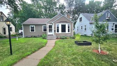 Main picture of 2817 Idaho Ave S