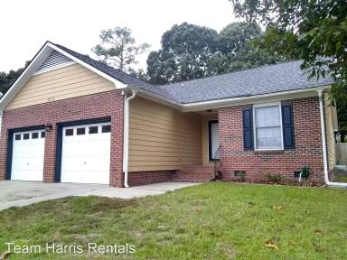 Main picture of 2918 Coachway Dr