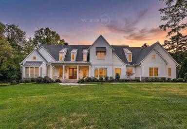Main picture of 9705 Saddle Ave