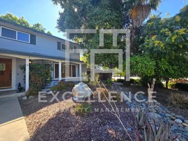 Main picture of 2498 Parquet Ct