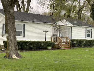 Main picture of 2048 W 2000S Rd