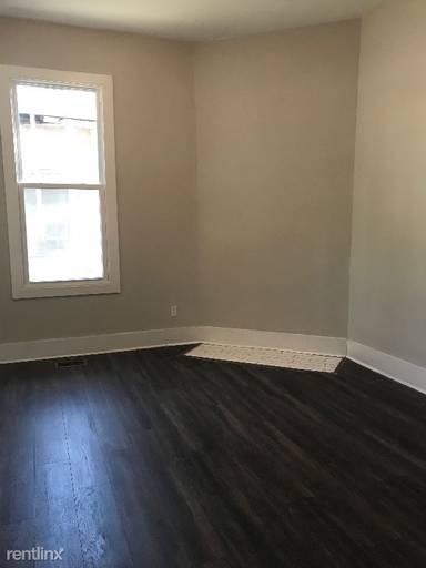 Main picture of 409 W 39th St