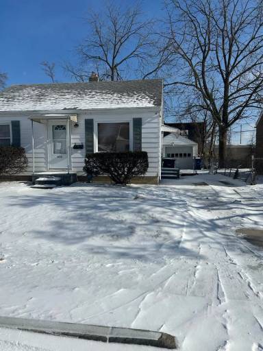 Main picture of 4412 Packard Rd