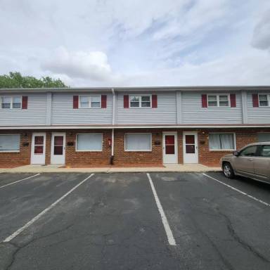 Main picture of 1027 Salisbury St