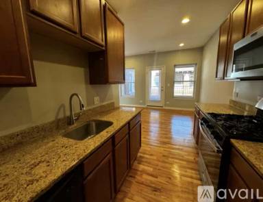 Main picture of 4720 N Bernard St