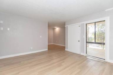 Main picture of La Mirada Apartments