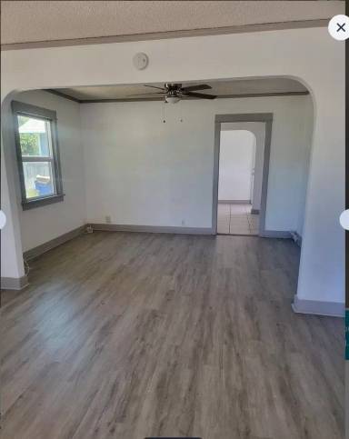 Main picture of 235 N 5th St