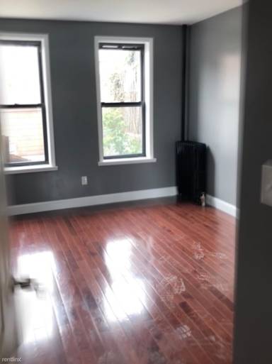 Main picture of 7112 Central Ave