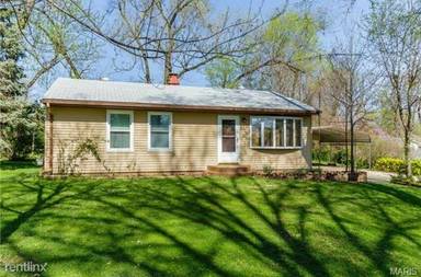 Main picture of 17 Terry Dr