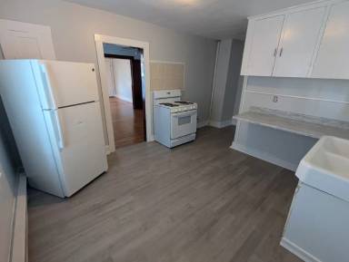 Main picture of 322 Park St