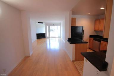 Main picture of 1033 3rd St