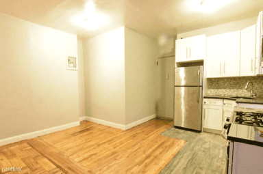 Main picture of 3347 Broadway