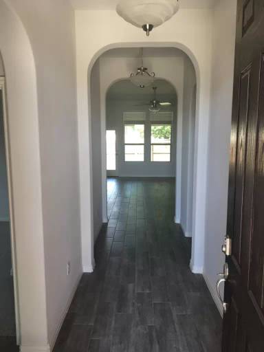Main picture of 3005 Cliffview Dr